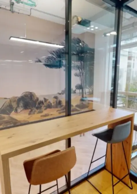 Bureau 101 m² – Paris (75010)