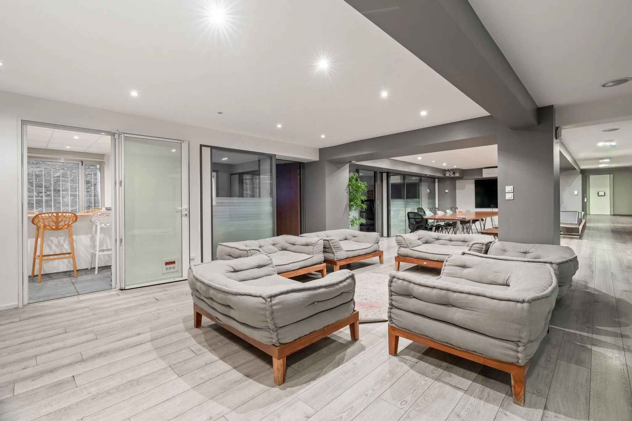 Bureau 103 m² – Paris (75015)