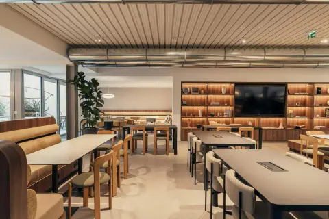 Coworking 1 956 m² – Paris (75009)