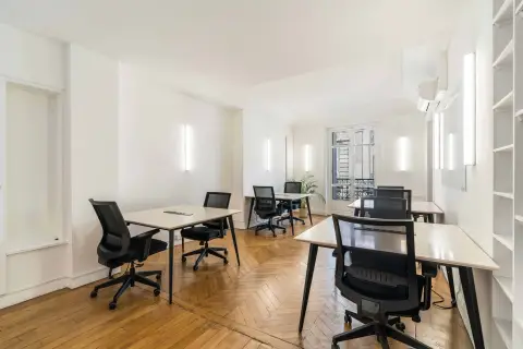 Coworking 70 m² – Paris (75010)