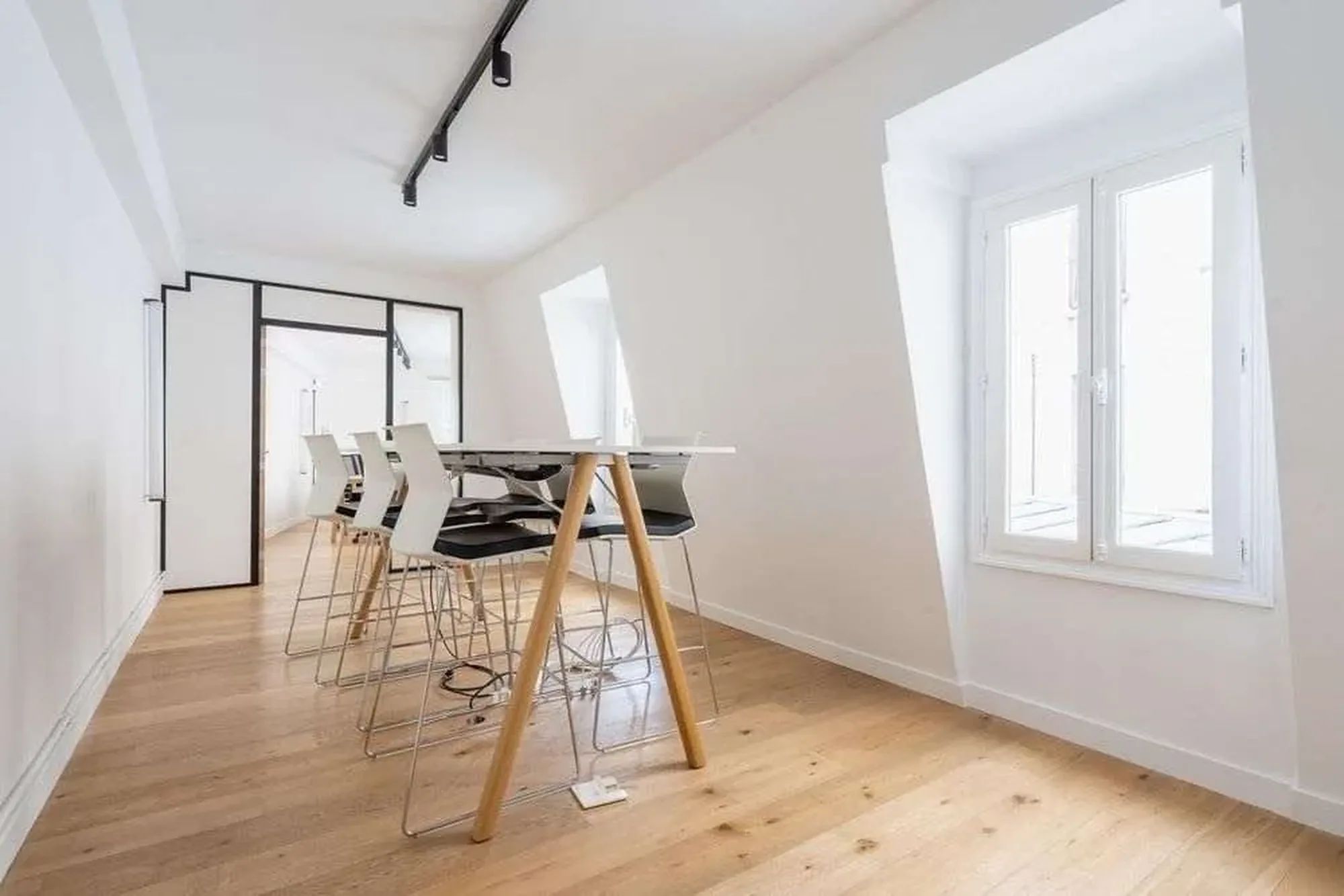 Bureau 250 m² – Paris (75010)