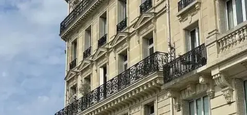 Bureau 20 m² – Paris (75008)