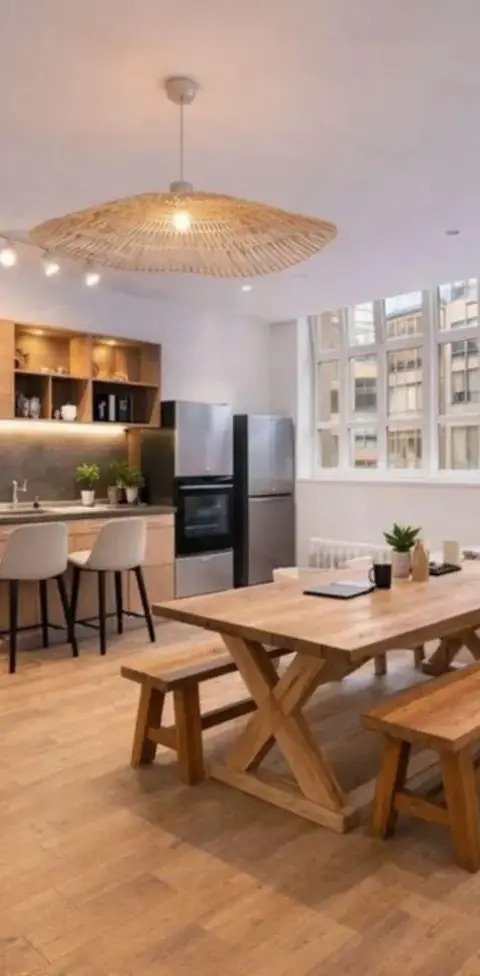 Bureau 150 m² – Paris (75011)