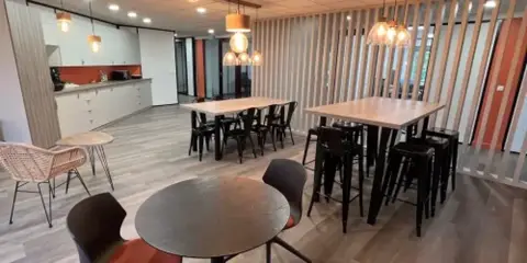 Coworking 180 m² – Suresnes (92150)