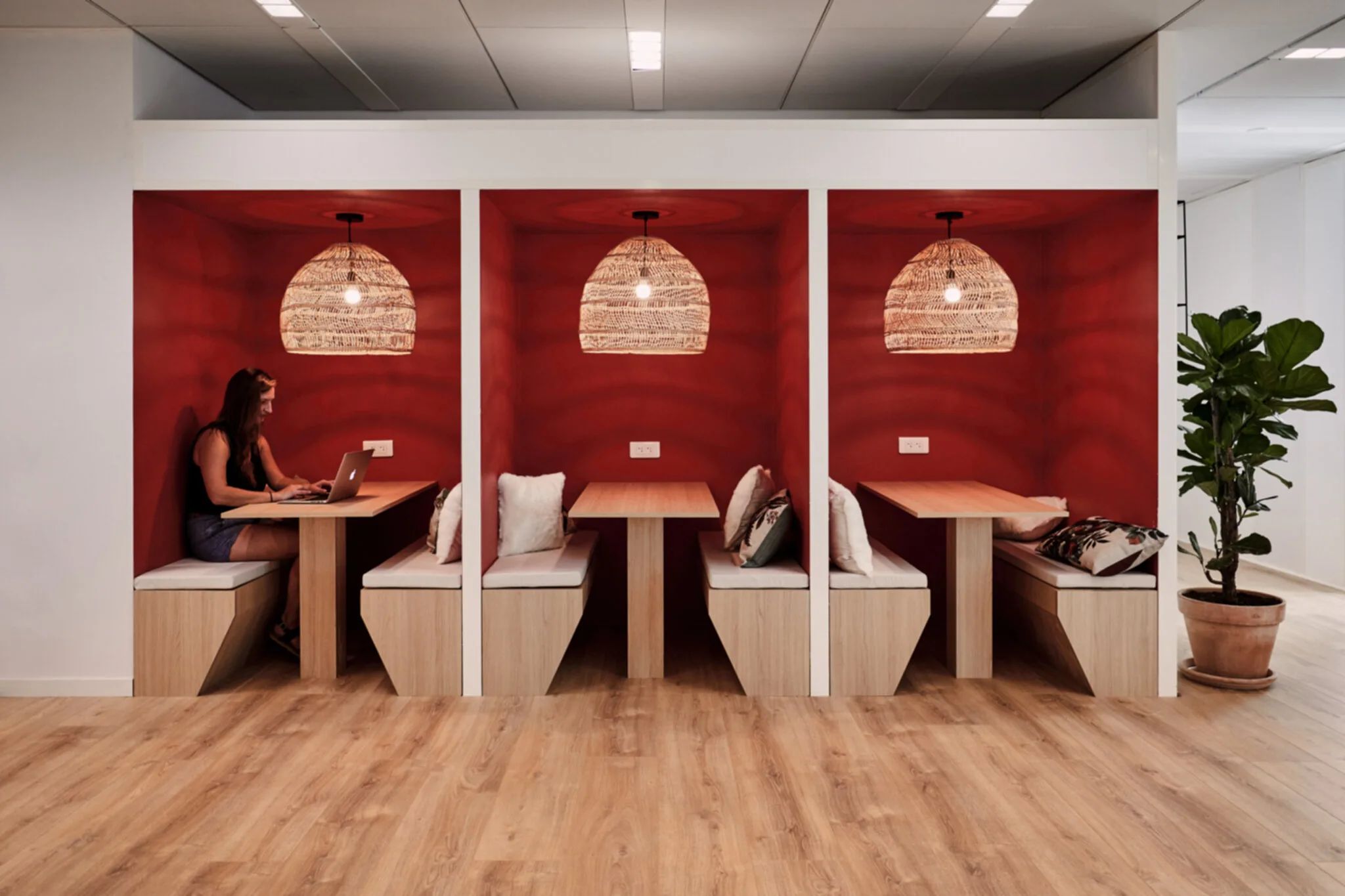 Bureau 91 m² – Paris (75015)