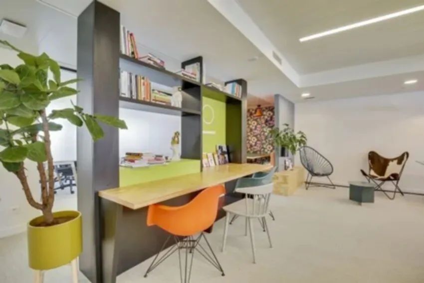 Bureau 563 m² – Paris (75008)