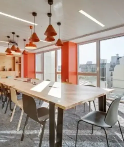 Bureau 2 636 m² – Paris (75008)